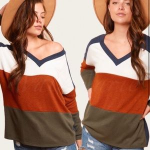 New! Clearance 🔥 Cashmere Feel Hacci Colorblock vneck knit top